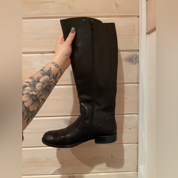 GREAT CONDITION - B.O.C. TALL BLACK LEATHER RIDING BOOTS - SIZE 6.5 - Picture 6 of 14